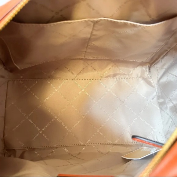 Michael Kors MK Jet Set Travel Medium Duffle Bag Satchel Poppy Orange Sand MK - Picture 14 of 14